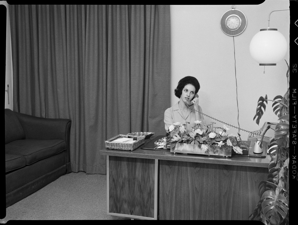 UNK_Secretary_small